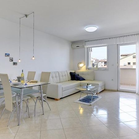 Apartment Frlan Ližnjan Exteriör bild