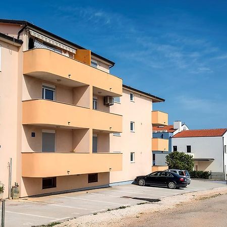Apartment Frlan Ližnjan Exteriör bild