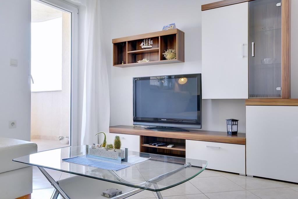 Apartment Frlan Ližnjan Exteriör bild